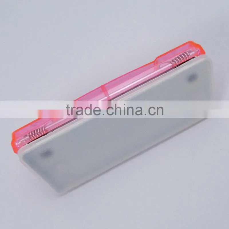 2014 hot selling transparent color a4 plastic hole puncher