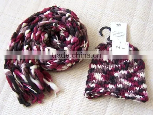 Various design Jacquard fashion winter knitted scarf hat glove sets