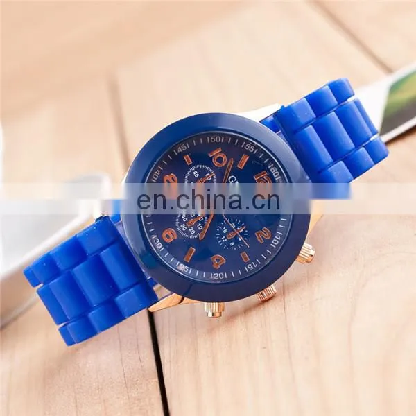 2014 Alibaba China Supplier Big Dial Custom Digital Silicone Watch