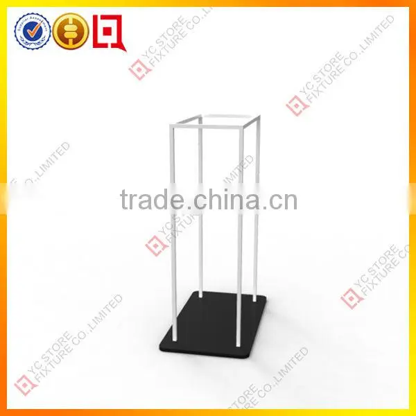 Square stand clothes hanger rack