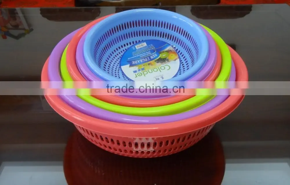 Plastic vegetable Fruit Colander with Sieve in Kitchen