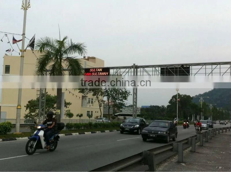 P31.25 Amber color VMS variable message signs for traffic guidance
