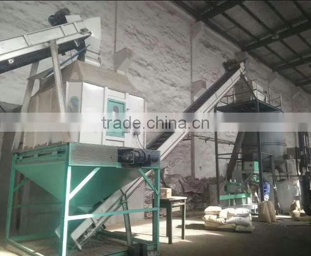 Wood pellets packing machine