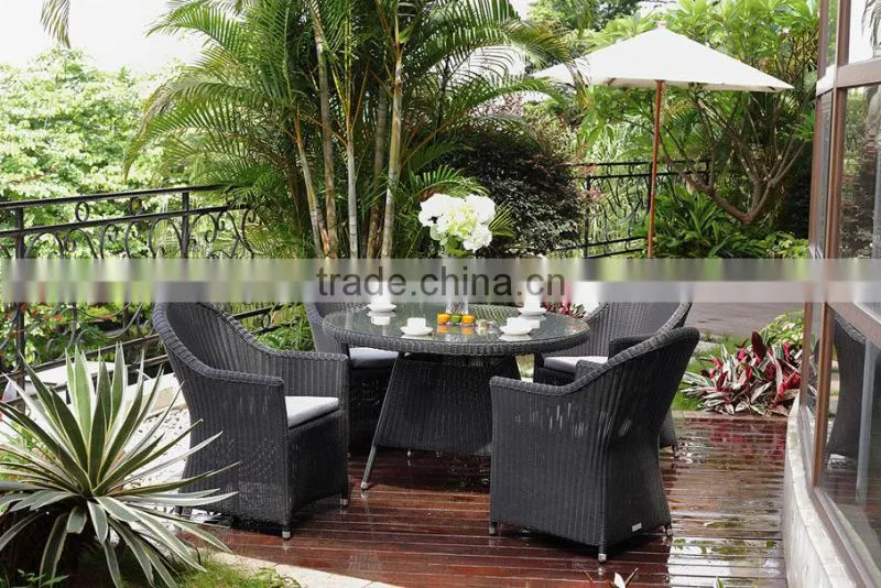 2017 Sigma UV resistant modern cheap rattan glass and metal dining table and chair