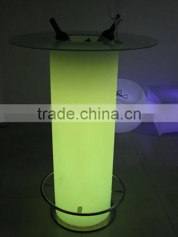 Modern elegant led cocktail table with ice bucket in the middle