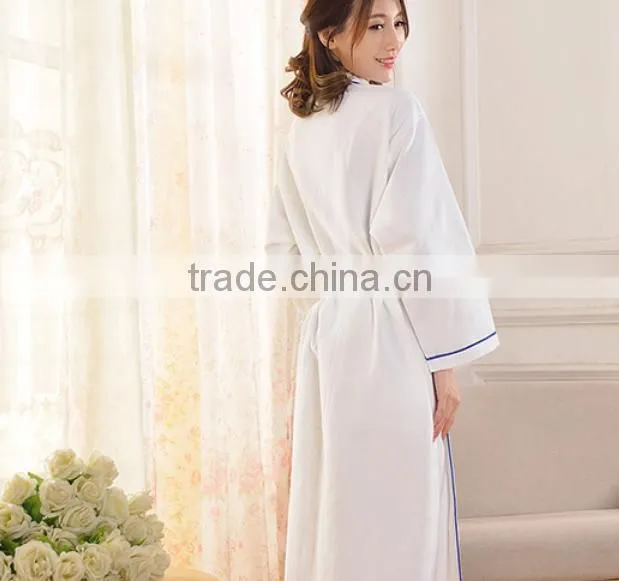 Luxury home and hotel cotton waffle bathrobe