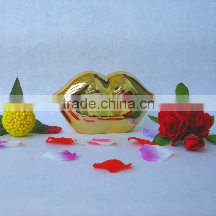 Cartoon telephone in lovely lip shape telephone
