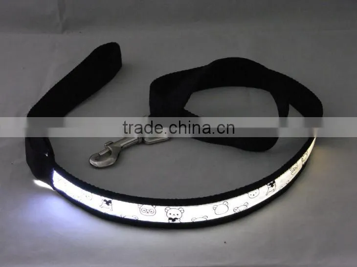 China Pet Supplies Uninterrupted In abundant supply shimmering & Glowing Led Dog Leads Pet Leashes