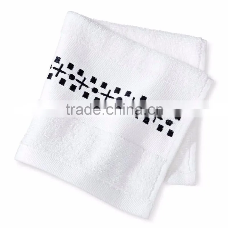 Affinity soft white jacquard bath towel stock