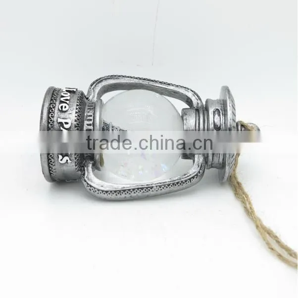 Decoration Fashion Design Decorative Resin Mini Hurricane Lamp