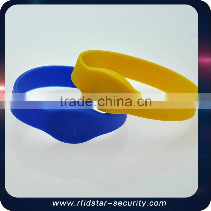 125KHz RFID Compatible ID Bracelet Waterproof Silicone Wristband