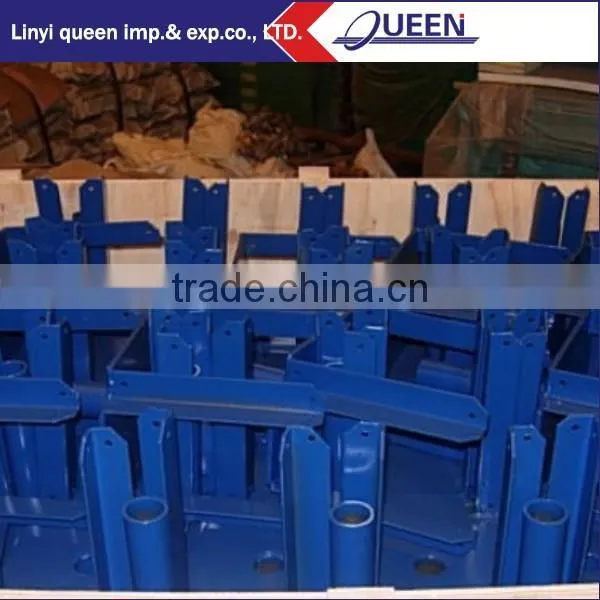 Shoring steel prop forkhead to support beam