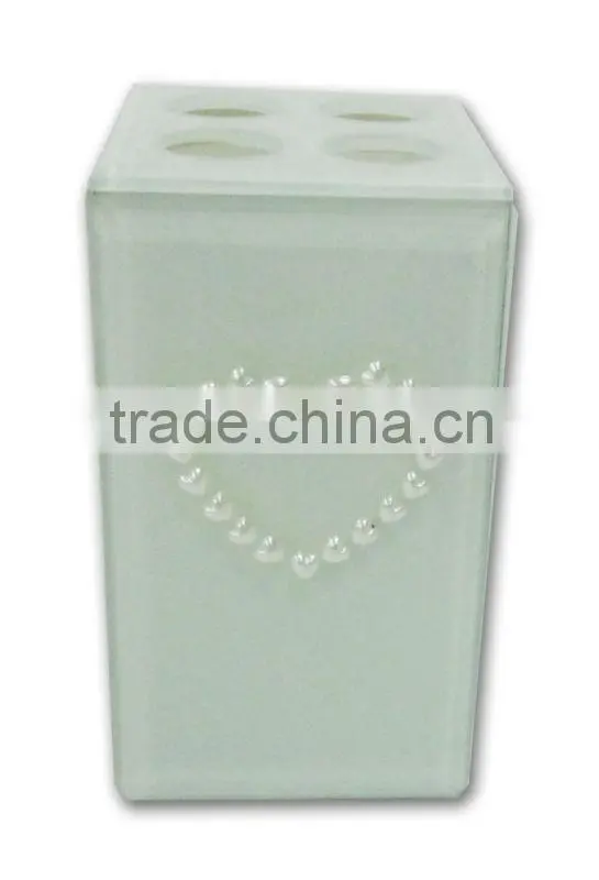 2014 red soap dispenser1206-005