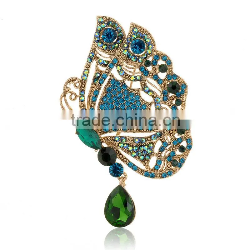 Women Beautiful Rhinestones Gold Plated Brooch