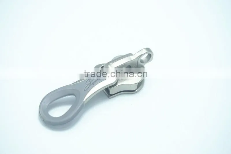 top of hot selling zipper puller for garment N106 lock round head