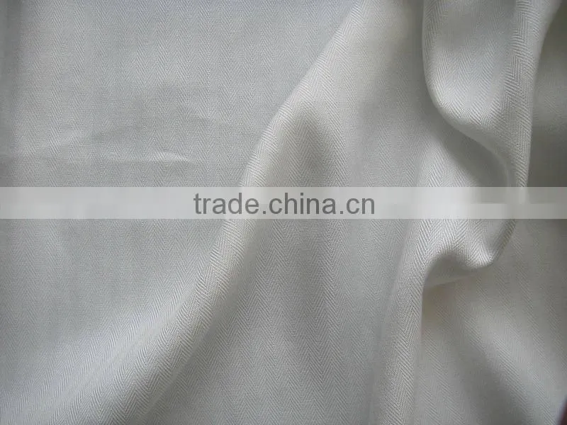 XDR1032 20S*20S RAYON PERSON WORD TWILL WOVEN FABRIC