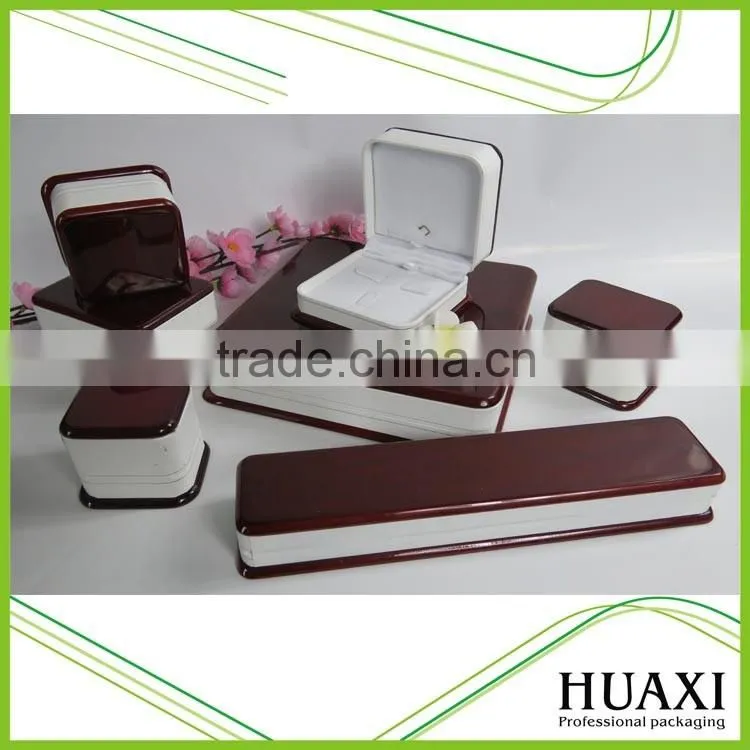 Luxury high end jewelry packaging plastic boxes custom made plastic jewelry boxes