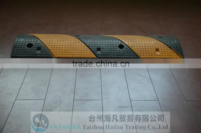 1000*300*50mm heavy strength rubber speed hump used on road /rubber speed humps for Crossroads/road car speed hump for crossing