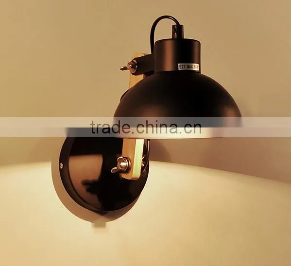 Flexible Arm Modern Black Metal And Wood Wall Lamp For Hotel Room Loft