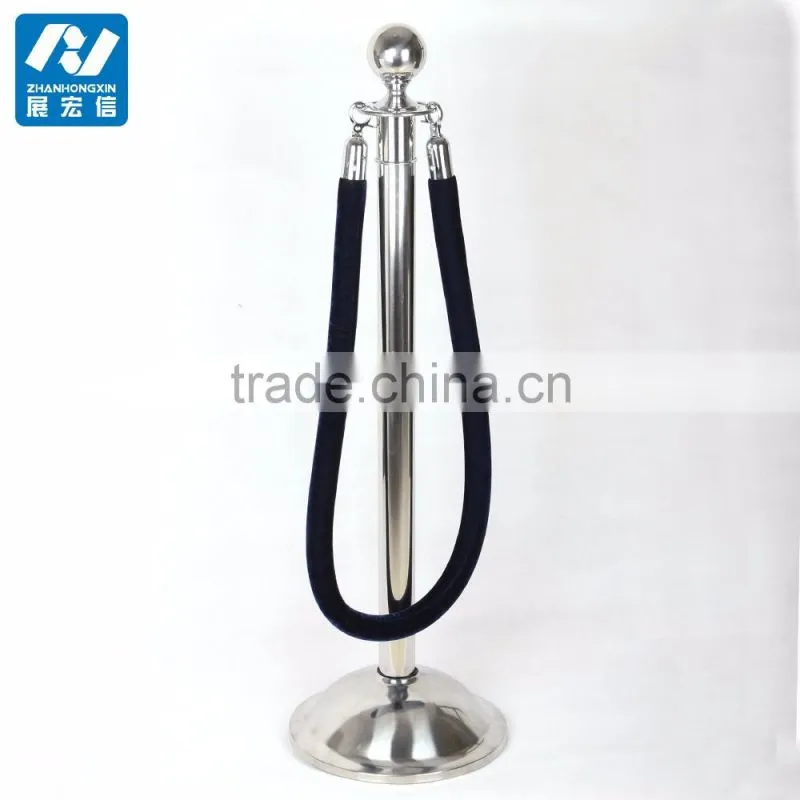 rope stanchions for indoor or outdoor crowd management