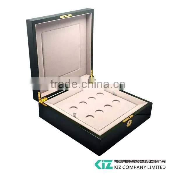 Luxury Wooden Coin Box for 8 Coins with Lock