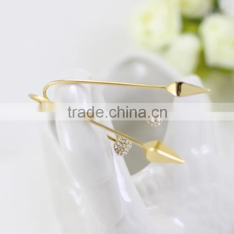 Kingman hanging fashion plain gold earring