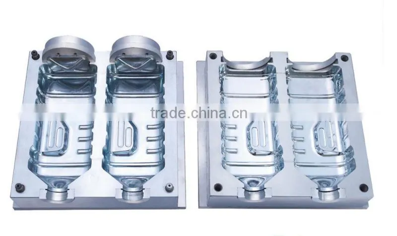 Plastic injection mold for bottle