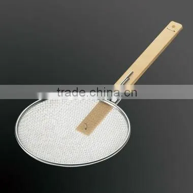 Ramen Noodle Colander with Bamboo Handle Horizontal 24cm