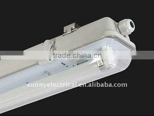 waterproof lighting fixture