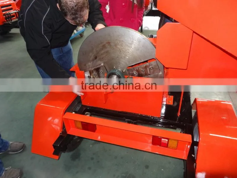 self-feeding wood chipper log shredder with 13HP B&S gasoline engine