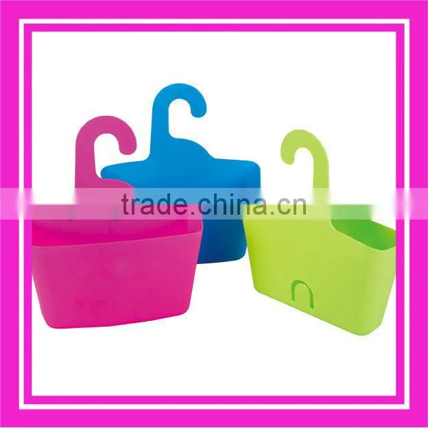 plastic shower caddy/plastic hanger basket in bathroom