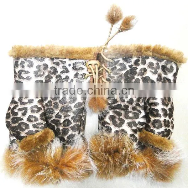 chic glove leather