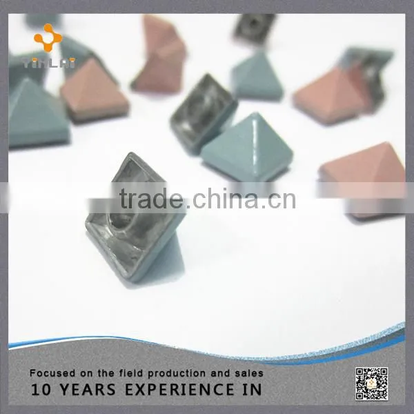 7mm zinc alloy rivet with golden and black color