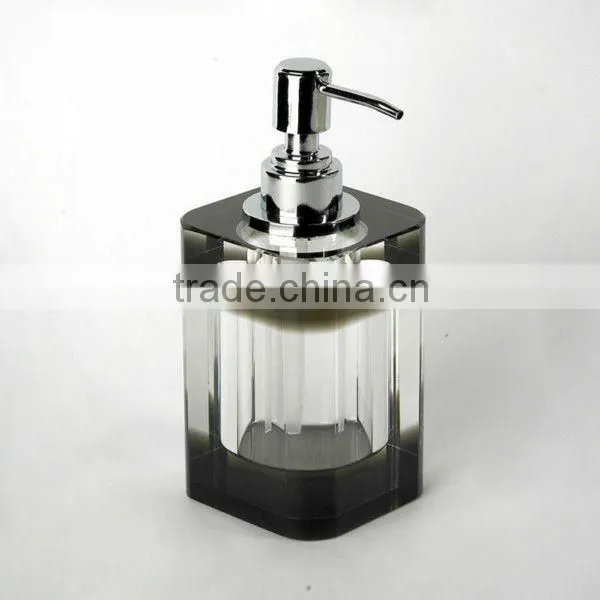 2016 crystal new design empty glass hand wahing liquid bottle
