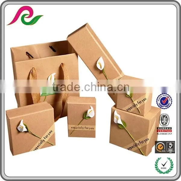 square kraft cardboard gift box with black Foam inside for jewelry packing