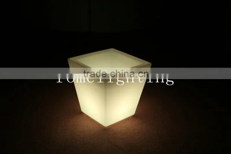 Colorful light emitting European fashion Yard villa waterproof plastic Led Decorative Flower Lights