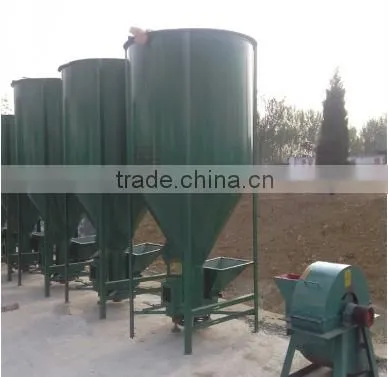 Animal feed mixing machine for poultry