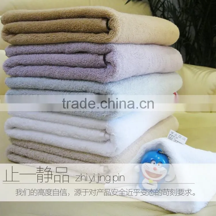 32s dark green face towel and bath towel with jacquard pattern