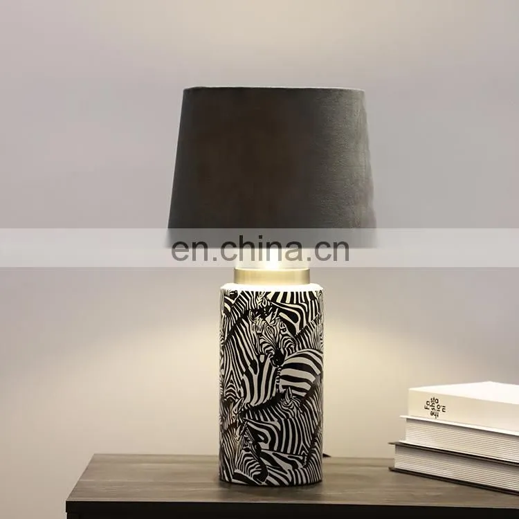 Creative Nordic design zebra pattern cylinder shape ceramic material hotel table lamp for home decor