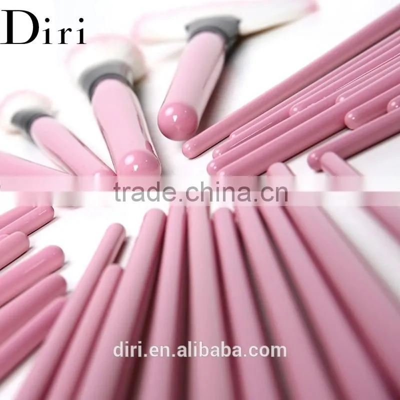 Wooden handle art paint brush set with leather holder