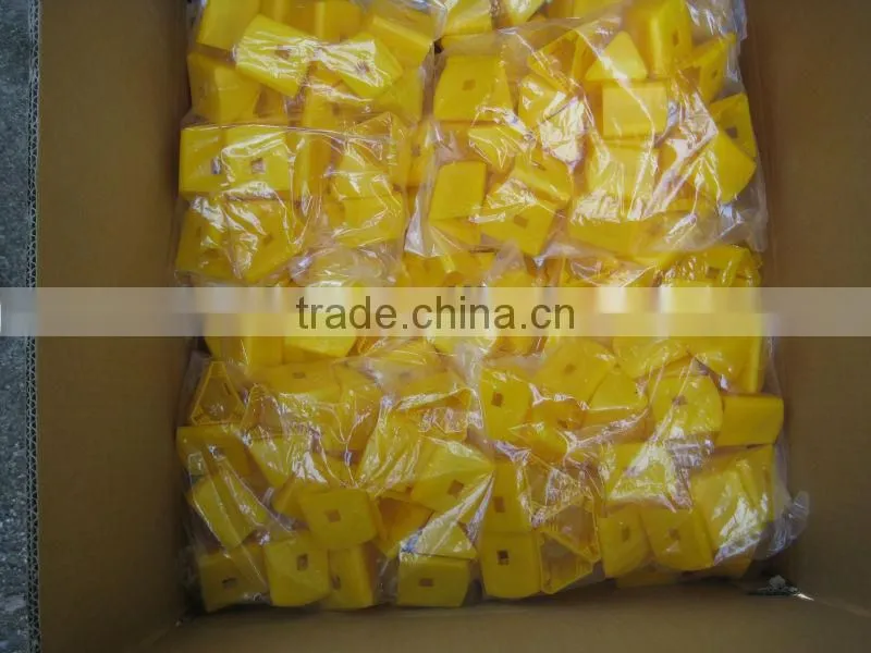 Y post yellow caps