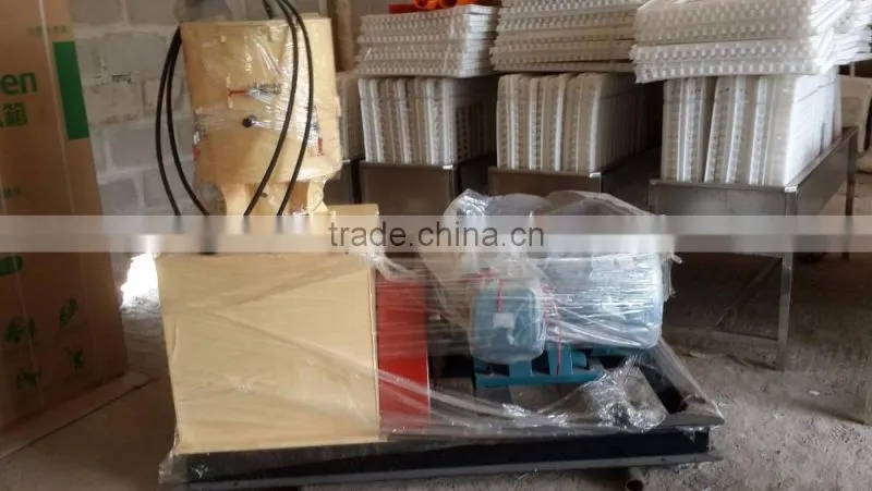 Manufacturer Plastic Chicken Transport Cage With High Essential HJ-DN018