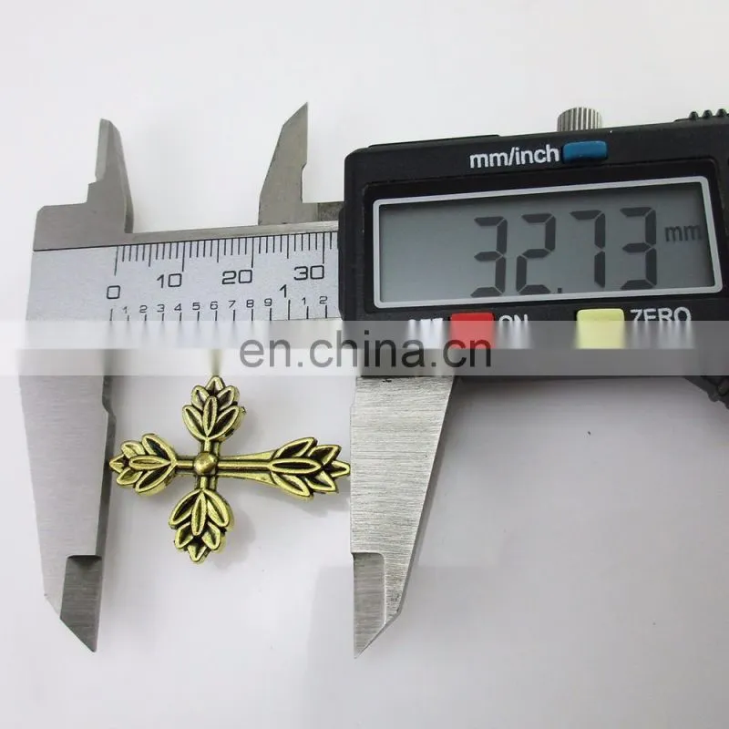 Religious Antique Gold Metal Medal Leaf Cross