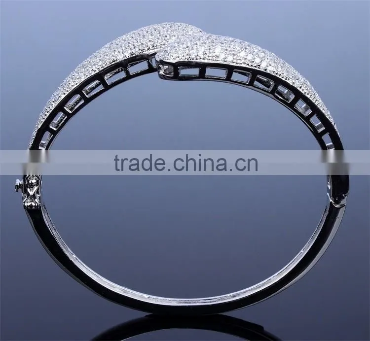 Bestseller Micro Pave Setting Wedding Clear Cubic Zircon Stones Women Bangle