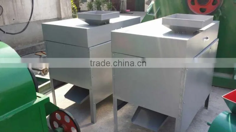 Automatic green walnut decorticator/hulling machine/walnut shelling machine