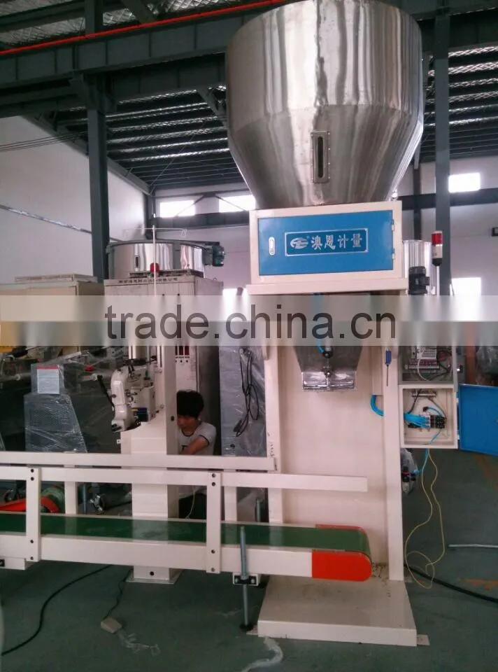 packing machine for plastic partcle particles with a big silo