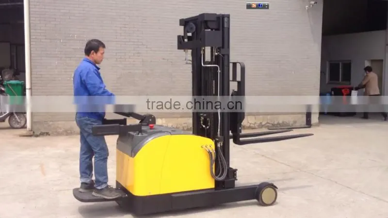 China Top1 Brand 1500KG Heli electric reach stacker