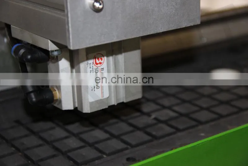 Romannia hot selling wood cnc router cnc router machine automatic tool changer maxicut-1325 very competitive price