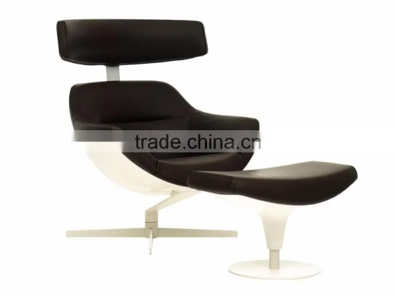 Cassina 277 Auckland Armchair with Headrest for living room