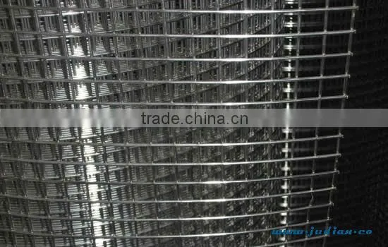 Hot-dipped Welded Wire Mesh Manufacturer